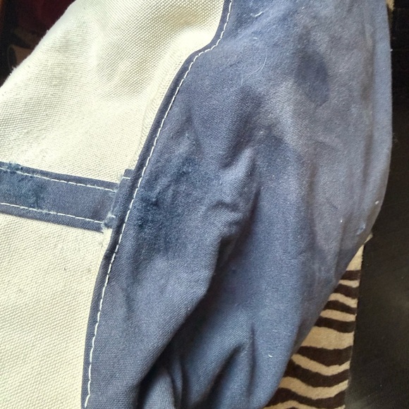 FOR DEBORAH | a boat & tote story in FADED BLUE - Picture 2 of 6